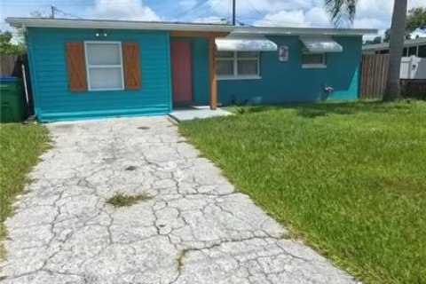 Casa en alquiler en Largo, Florida, 3 dormitorios, 72.56 m2 № 1919301 - foto 14