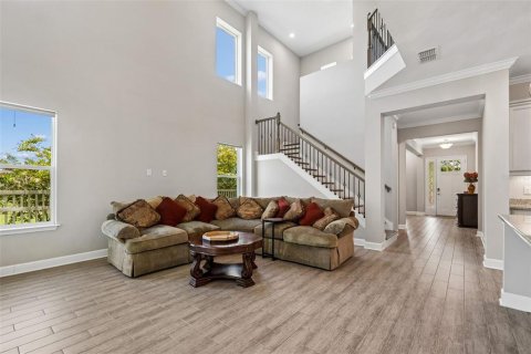 House in Tarpon Springs, Florida 5 bedrooms, 321.07 sq.m. № 2217094 - photo 11