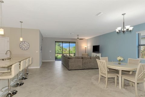 Villa ou maison à vendre à Port Charlotte, Floride: 3 chambres, 172.52 m2 № 2120408 - photo 8