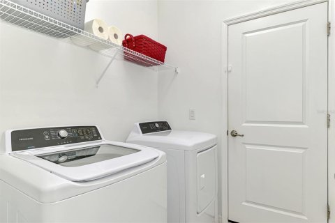 Villa ou maison à vendre à Port Charlotte, Floride: 3 chambres, 172.52 m2 № 2120408 - photo 29