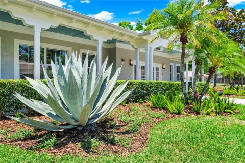 Villa ou maison à louer à Tampa, Floride: 2 chambres, 119.66 m2 № 2406314 - photo 8