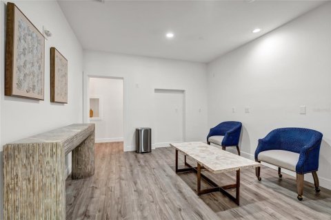 Villa ou maison à louer à Tampa, Floride: 2 chambres, 119.66 m2 № 2406314 - photo 11