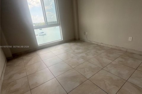Снять в аренду кондоминиум в Норт-Бей-Виллидж, Флорида 2 спальни, 99.96м2, № 2031169 - фото 11