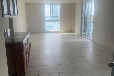 Снять в аренду кондоминиум в Норт-Бей-Виллидж, Флорида 2 спальни, 99.96м2, № 2031169 - фото 5