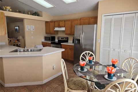 Villa ou maison à vendre à Kissimmee, Floride: 4 chambres, 207.17 m2 № 1835993 - photo 9