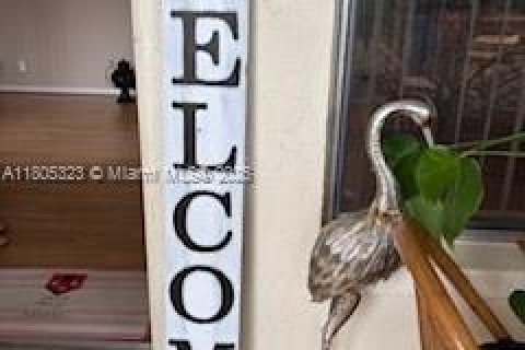 Condo in Greenacres, Florida, 2 bedrooms  № 1748813 - photo 14