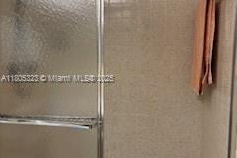 Condo in Greenacres, Florida, 2 bedrooms  № 1748813 - photo 28