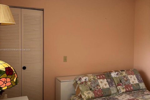 Condo in Greenacres, Florida, 2 bedrooms  № 1748813 - photo 25