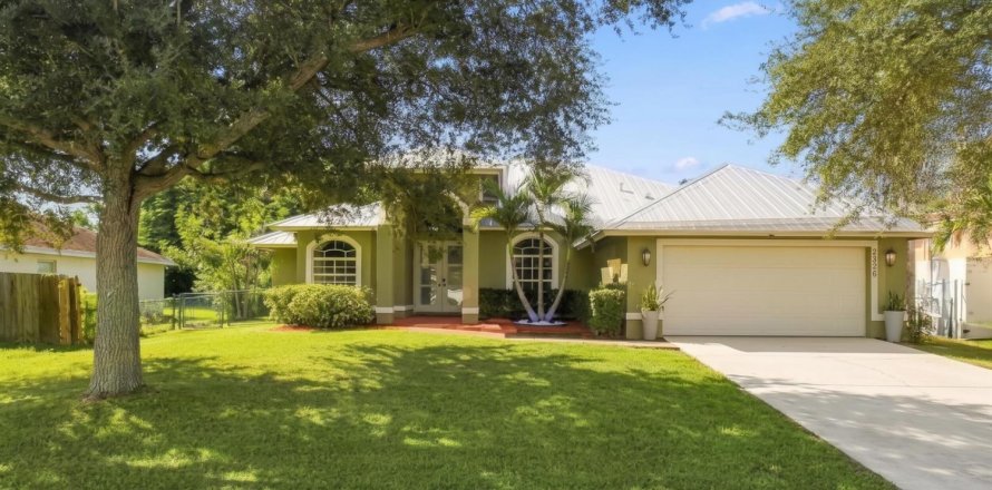 Casa en Port St. Lucie, Florida 4 dormitorios, 197.32 m2 № 2421315