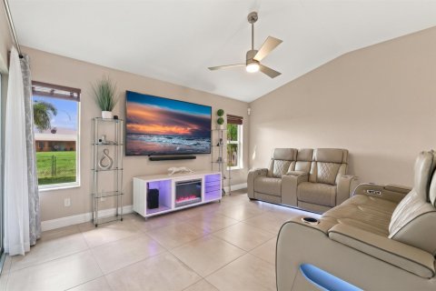 Casa en venta en Port St. Lucie, Florida, 4 dormitorios, 197.32 m2 № 2421315 - foto 18