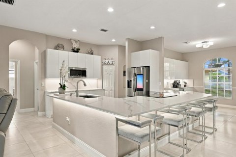 Casa en venta en Port St. Lucie, Florida, 4 dormitorios, 197.32 m2 № 2421315 - foto 11