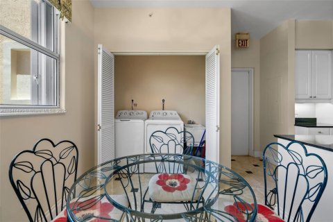 Condominio en venta en Key Biscayne, Florida, 2 dormitorios, 191.38 m2 № 1852014 - foto 19