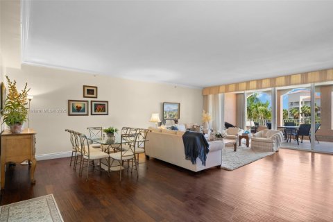 Condominio en venta en Key Biscayne, Florida, 2 dormitorios, 191.38 m2 № 1852014 - foto 3