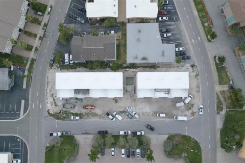 Condominio en venta en Treasure Island, Florida, 5 dormitorios, 261.15 m2 № 933584 - foto 22
