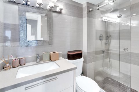 Copropriété à vendre à Sunny Isles Beach, Floride: 2 chambres, 126.07 m2 № 1944404 - photo 17