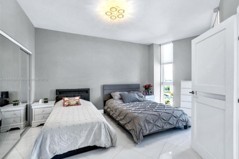 Copropriété à vendre à Sunny Isles Beach, Floride: 2 chambres, 126.07 m2 № 1944404 - photo 20