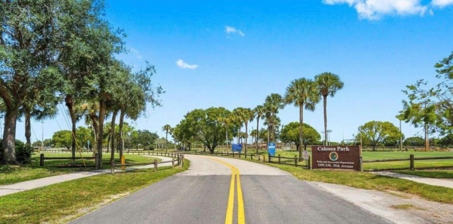 Adosado en Boynton Beach, Florida 3 dormitorios, 205.22 m2 № 1129140