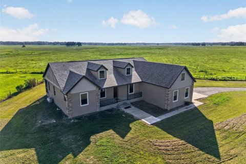 Villa ou maison à Lake Panasoffkee, Floride 4 chambres, 203.92 m2 № 2306409