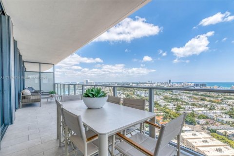 Condominio en alquiler en Miami Beach, Florida, 3 dormitorios, 182.37 m2 № 1645154 - foto 16