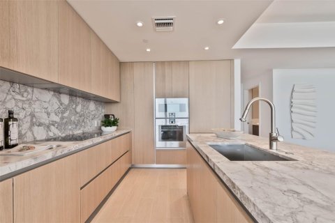 Condominio en alquiler en Miami Beach, Florida, 3 dormitorios, 182.37 m2 № 1645154 - foto 21