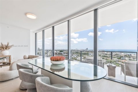 Condominio en alquiler en Miami Beach, Florida, 3 dormitorios, 182.37 m2 № 1645154 - foto 8