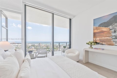 Condominio en alquiler en Miami Beach, Florida, 3 dormitorios, 182.37 m2 № 1645154 - foto 2