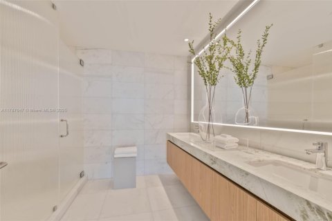 Condominio en alquiler en Miami Beach, Florida, 3 dormitorios, 182.37 m2 № 1645154 - foto 26