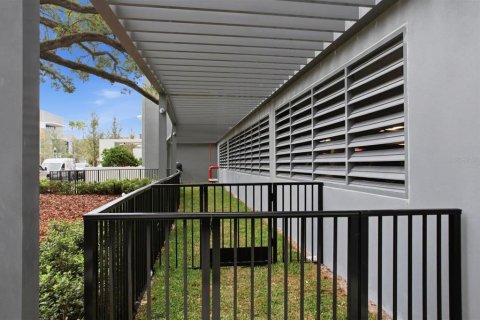 Condominio en alquiler en Tampa, Florida, 2 dormitorios, 214.14 m2 № 2226611 - foto 23