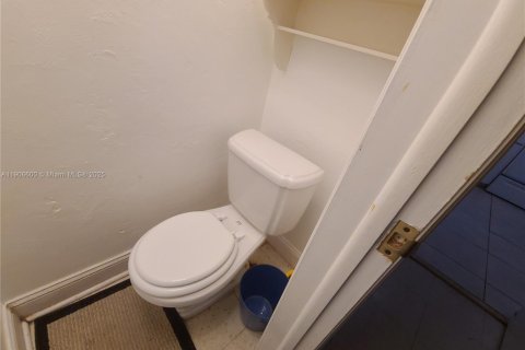 Villa ou maison à vendre à Cooper City, Floride: 2 chambres, 100.98 m2 № 1963228 - photo 12