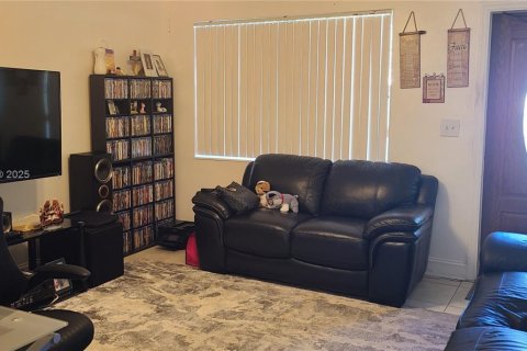 Villa ou maison à vendre à Cooper City, Floride: 2 chambres, 100.98 m2 № 1963228 - photo 6