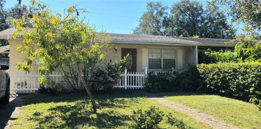 Villa ou maison à Cooper City, Floride 2 chambres, 100.98 m2 № 1963228