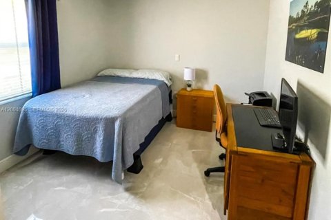 Touwnhouse à louer à Miami, Floride: 2 chambres, 134.34 m2 № 2091306 - photo 10