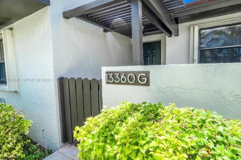 Touwnhouse à louer à Miami, Floride: 2 chambres, 134.34 m2 № 2091306 - photo 16