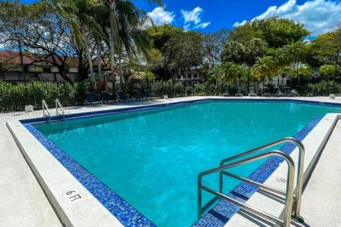 Touwnhouse à louer à Miami, Floride: 2 chambres, 134.34 m2 № 2091306 - photo 19