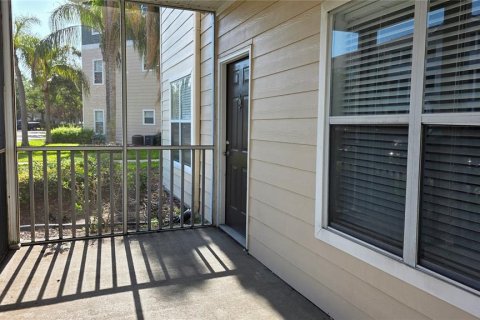 Condo in Bradenton, Florida, 1 bedroom № 2115946 - photo 15