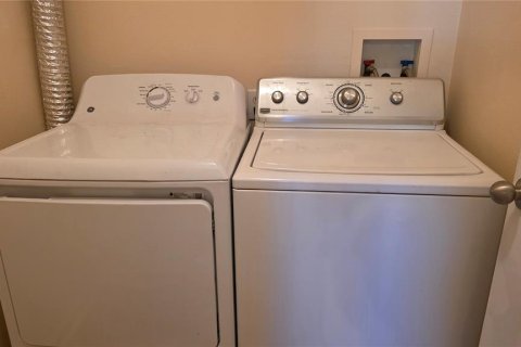 Condo in Bradenton, Florida, 1 bedroom № 2115946 - photo 13