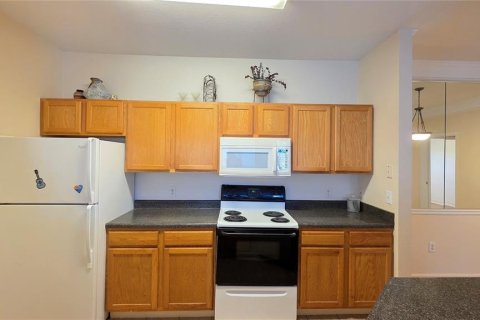 Condo in Bradenton, Florida, 1 bedroom № 2115946 - photo 5