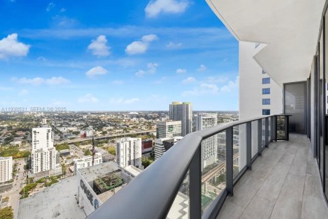 Снять в аренду кондоминиум в Майами, Флорида 2 спальни, 97.83м2, № 1989685 - фото 22