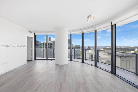 Снять в аренду кондоминиум в Майами, Флорида 2 спальни, 97.83м2, № 1989685 - фото 4