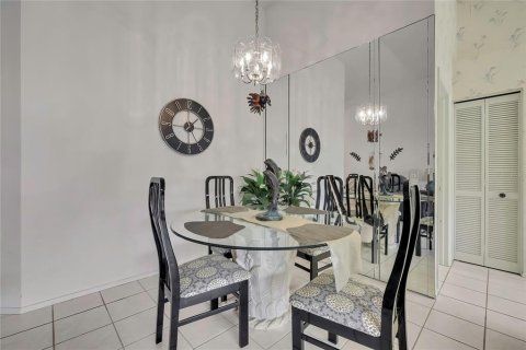 Villa ou maison à vendre à New Port Richey, Floride: 2 chambres, 125.6 m2 № 2141326 - photo 6