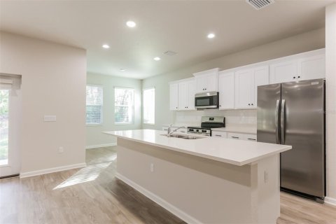 House in Inverness, Florida 4 bedrooms, 178.74 sq.m. № 2224507 - photo 6