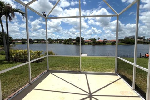 House in Port St. Lucie, Florida 3 bedrooms, 165.74 sq.m. № 2083546 - photo 19