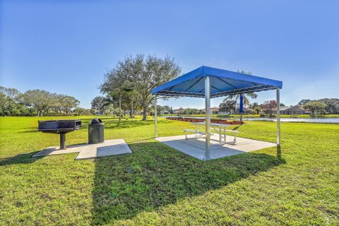 House in Port St. Lucie, Florida 3 bedrooms, 165.74 sq.m. № 2083546 - photo 26