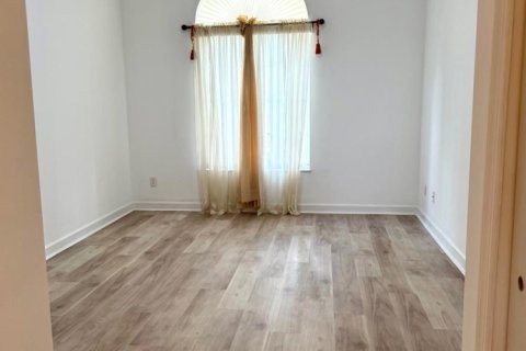 House in Port St. Lucie, Florida 3 bedrooms, 165.74 sq.m. № 2083546 - photo 13