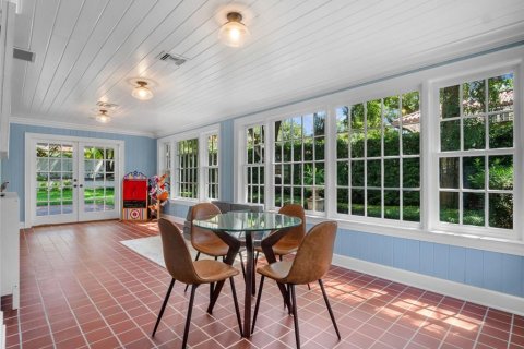 House in Orlando, Florida 5 bedrooms, 724.17 sq.m. № 1873663 - photo 24