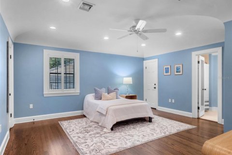 House in Orlando, Florida 5 bedrooms, 724.17 sq.m. № 1873663 - photo 30