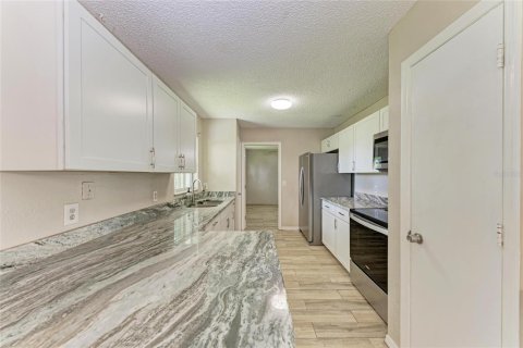Villa ou maison à vendre à Punta Gorda, Floride: 3 chambres, 99.03 m2 № 1845064 - photo 11