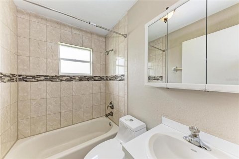 Villa ou maison à vendre à Punta Gorda, Floride: 3 chambres, 99.03 m2 № 1845064 - photo 27