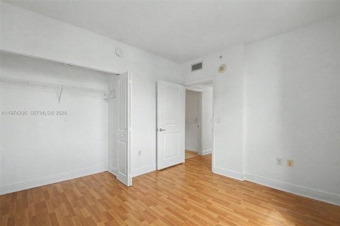 Condominio en alquiler en Miami, Florida, 2 dormitorios, 95.04 m2 № 2035985 - foto 20