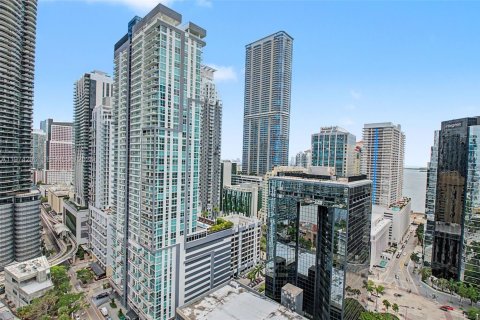 Condominio en alquiler en Miami, Florida, 2 dormitorios, 95.04 m2 № 2035985 - foto 28